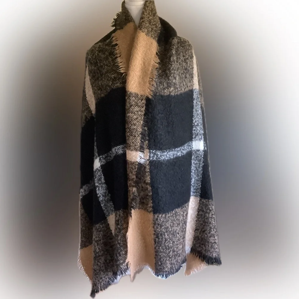 Tan/Black/White Color Block/Plaid Wrap/Shawl